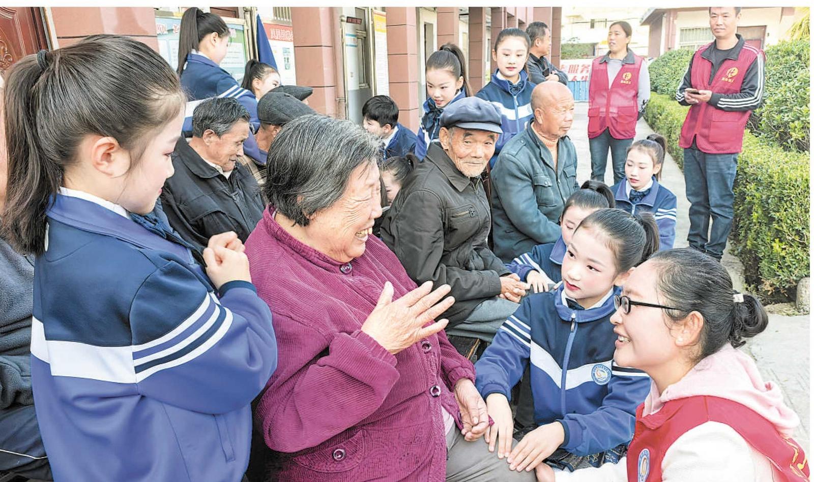 时代新风拂面来 文明之花遍地开