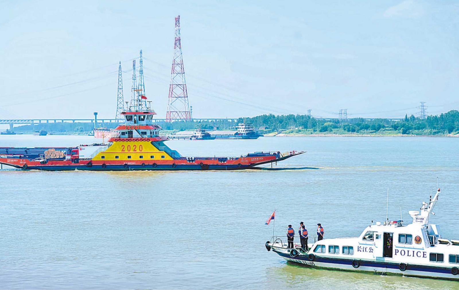 “水陆空天”立体守护皖江碧水东流
