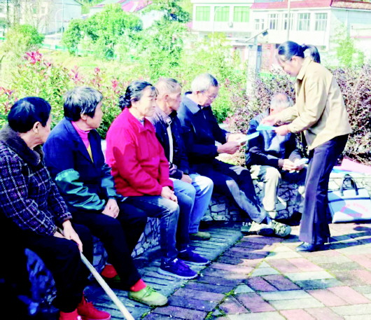 宣讲“零距离”　政策进乡村