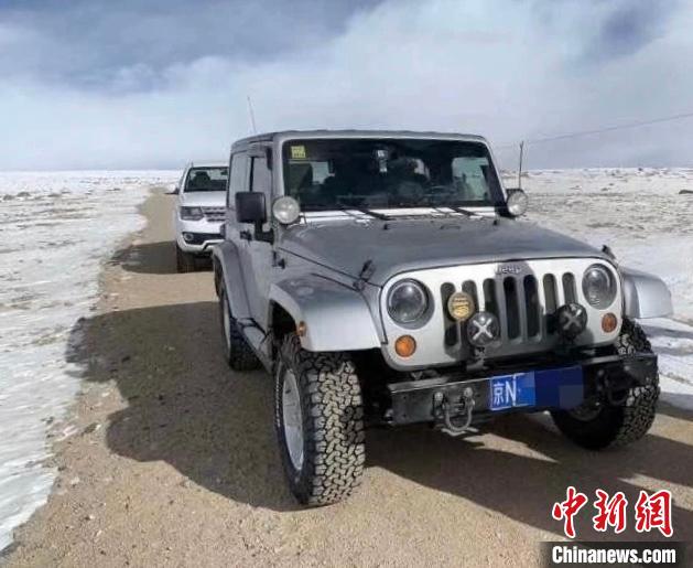 游客被困零下三十摄氏度哈拉湖 青海警方成功解救