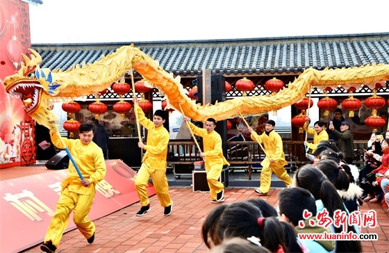 乡村春晚唱幸福