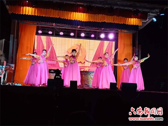 【网络中国节•春节】社区联欢 快乐邻里