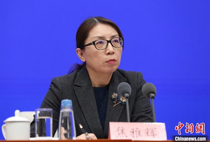 卫健委谈肺炎防护：少去人员密集地方 出现症状及时就诊