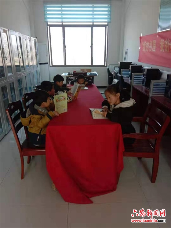 韩摆渡镇农家书屋成寒假“第二课堂”