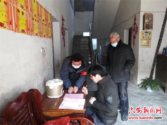 丁集镇同心协力号召全体群众签订疫情防控承诺书