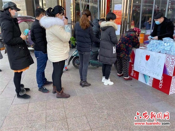 在裕安区城南镇干群坚守疫情防控一线的见闻