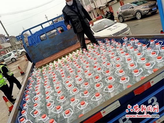 汤家汇镇：爱心捐赠援一线  众志成城抗大疫