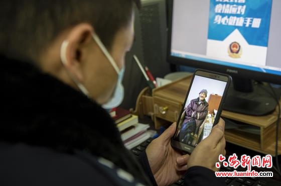 坚守抗疫一线“忠孝”两难全