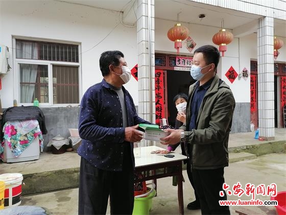 指挥部里有个90后小伙叫“小方”