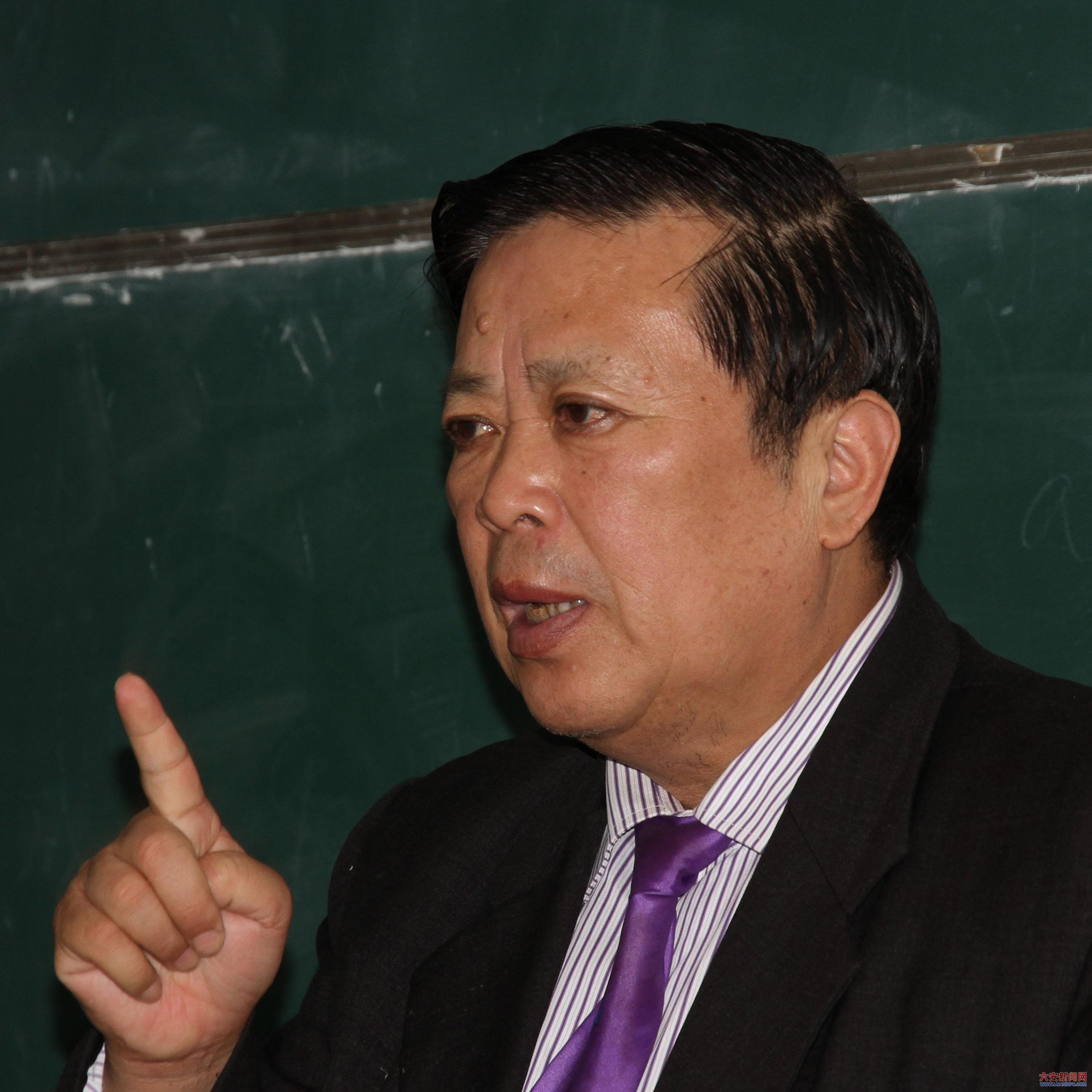 小记者特聘辅导员市民间文艺家协会主席史红雨先生